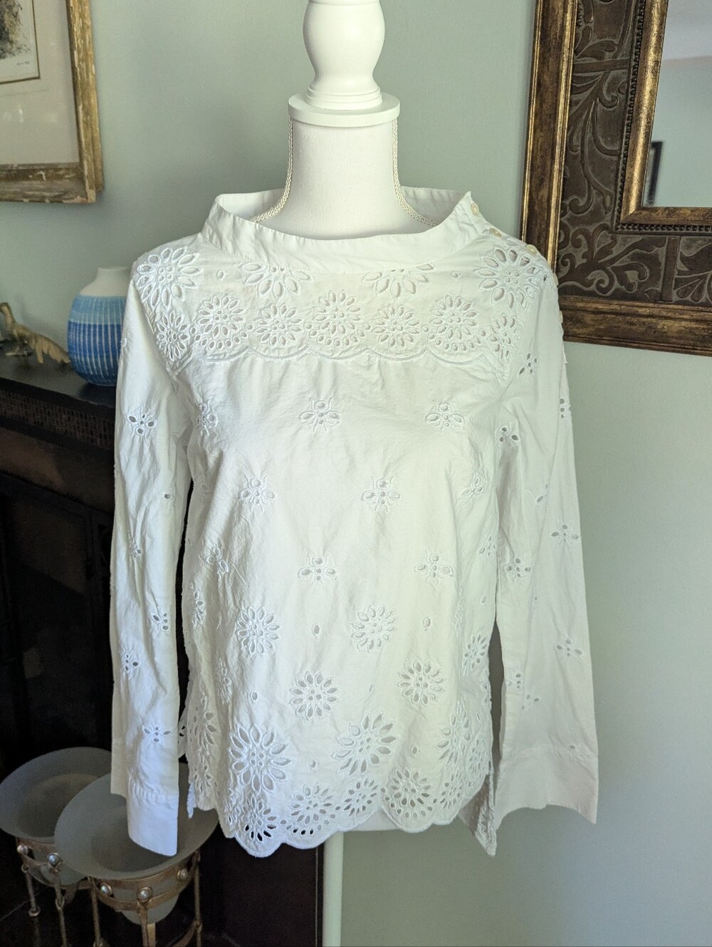 J.Crew Women's 2 White Cotton Eyelet Hi-Lo Funnel Boat Neck Long Sleeve Top